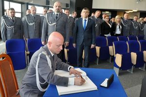 Wprowadzenie na stanowisko Komendanta Wojewódzkiego Policji w Katowicach inspektora Krzysztofa Justyńskiego