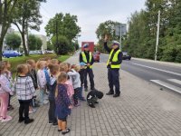 policjanci i dzieci